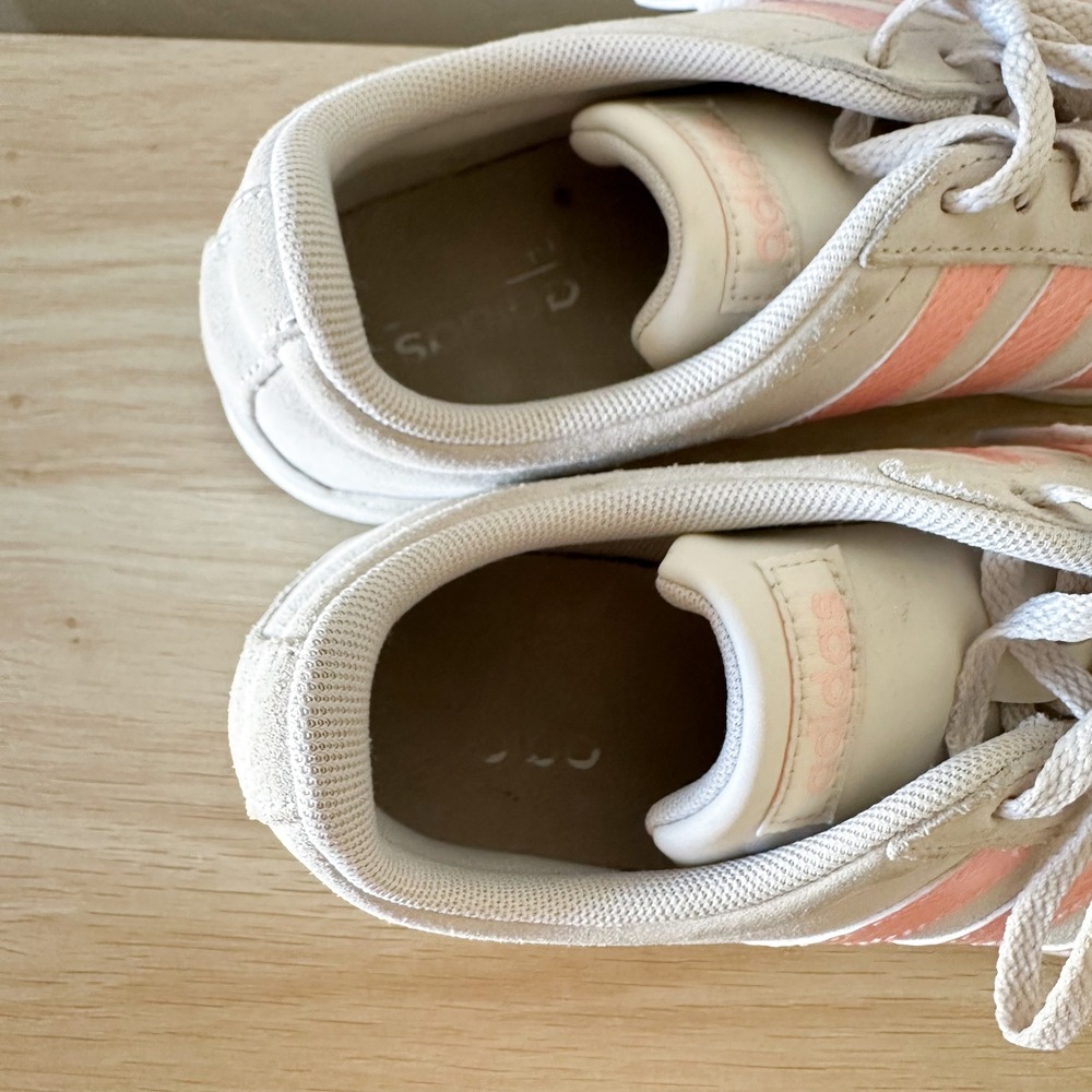 Adidas | VL Court 2.0 Suede Lace-Up Sneaker‎ in White & Dust Pink size 8 - Picture 7 of 8
